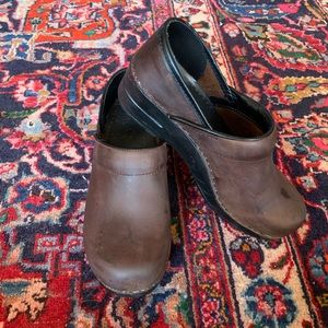 Dansko professional clogs size 38 brown leather